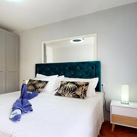 Modern Deluxe Sara Ii With 2 Bedrooms- Сплит